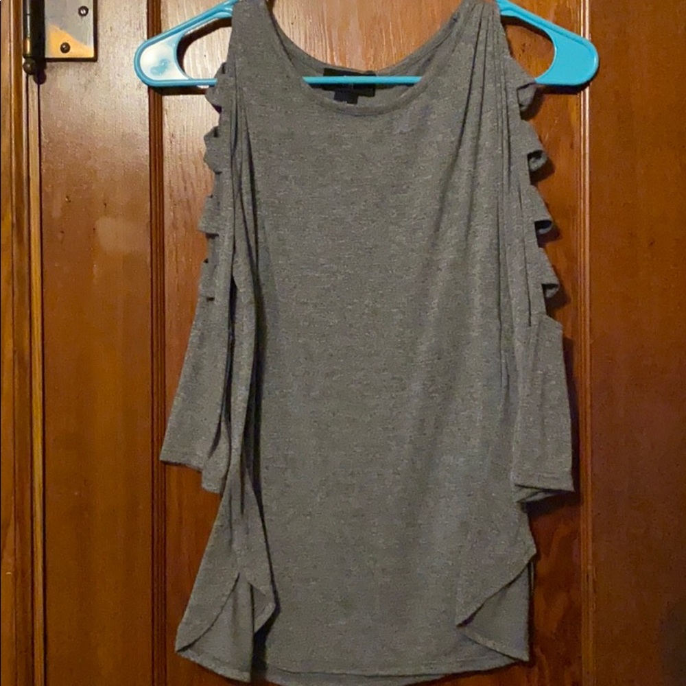 Gray 3/4 sleeve blouse